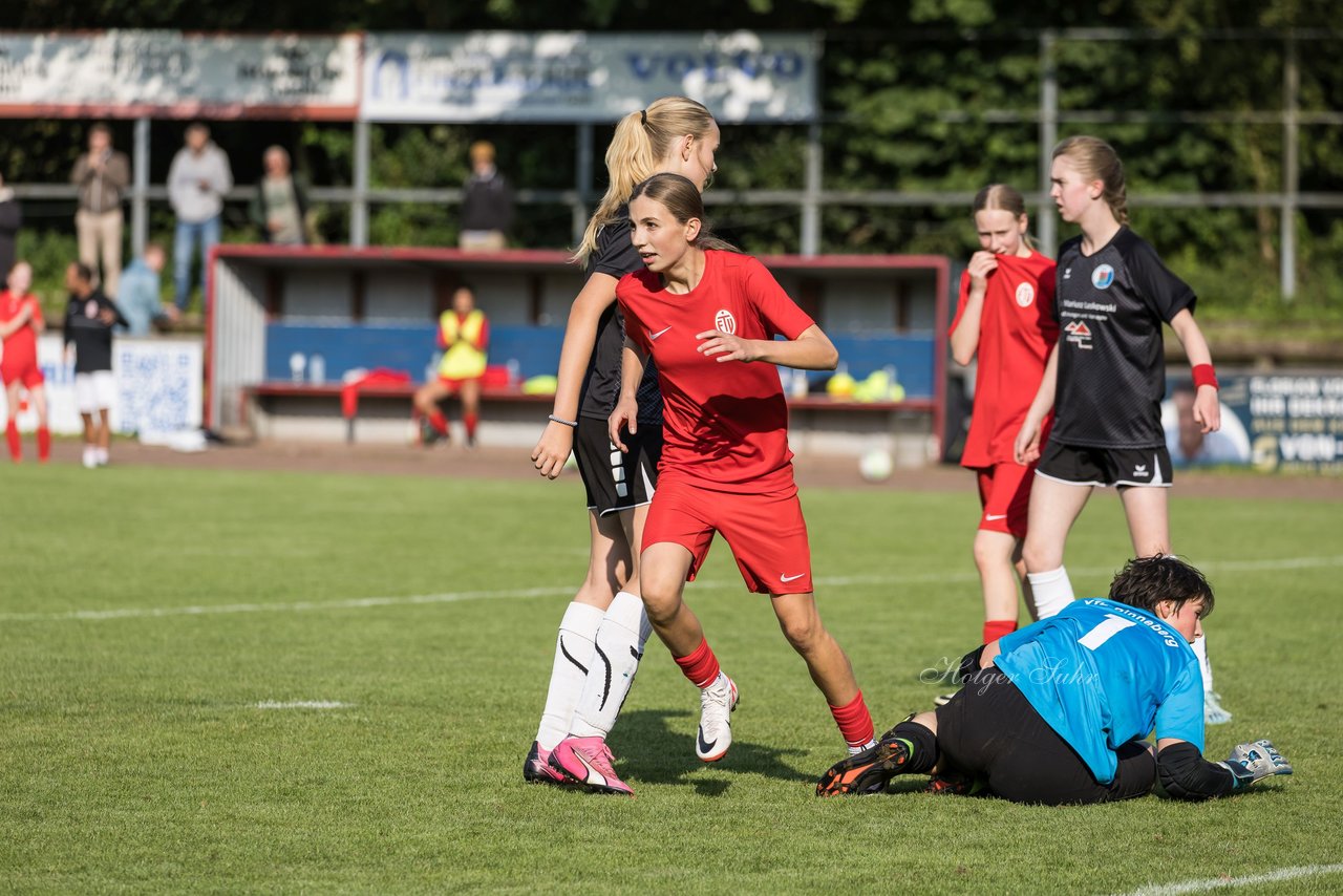 Bild 272 - wCJ VfL Pinneberg - Eimsbuetteler TV : Ergebnis: 0:5